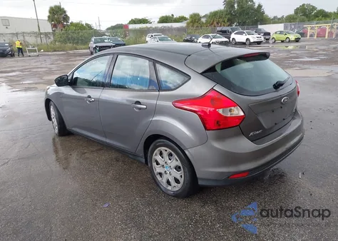 2012 Ford Focus Se z USA, uszkodzony, nr VIN 1FAHP3K28CL190993